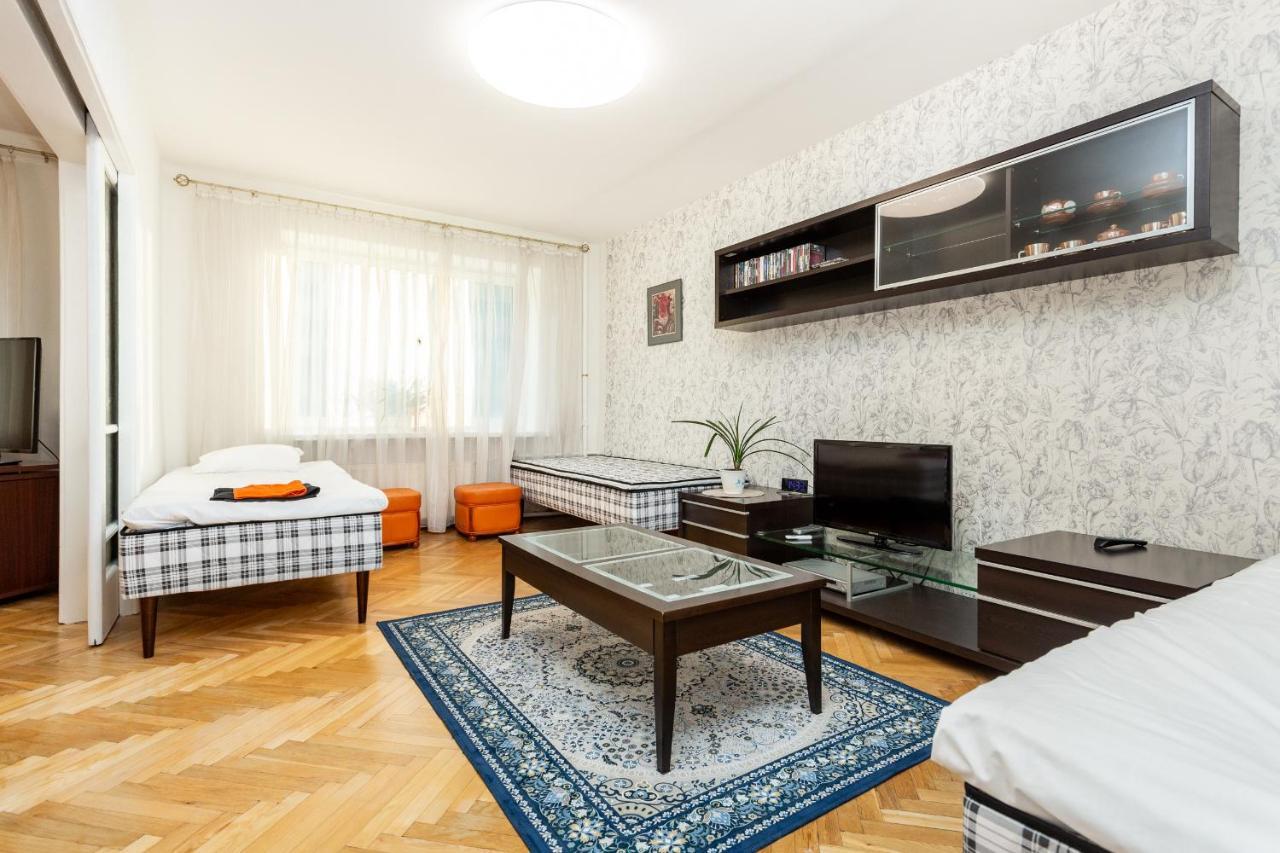 3 Room Central Apartmend 90M2 Parking For One Car Fifth Floor And The Building Does Not Have An Elevator Reval Esterno foto