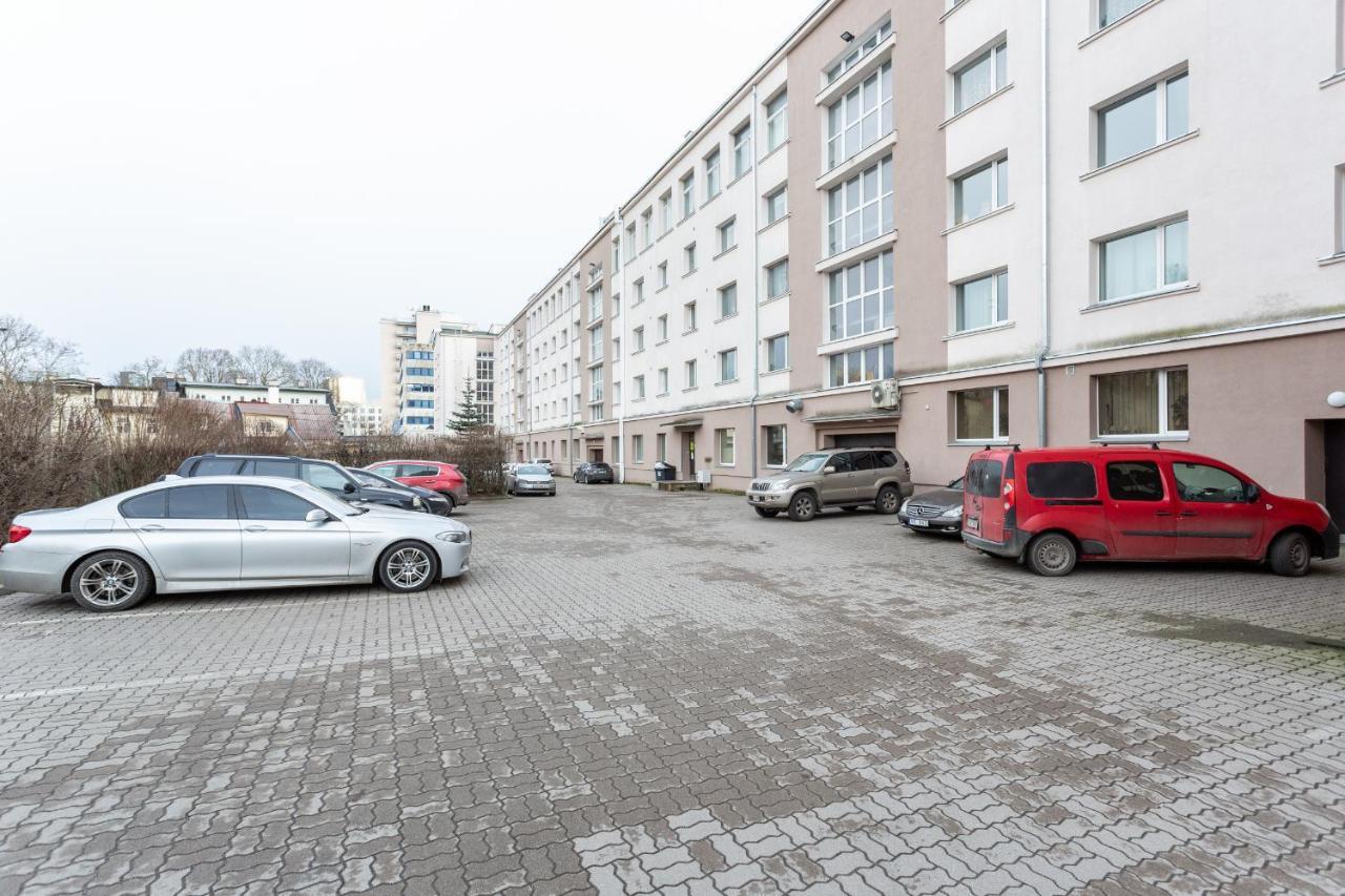 3 Room Central Apartmend 90M2 Parking For One Car Fifth Floor And The Building Does Not Have An Elevator Reval Esterno foto