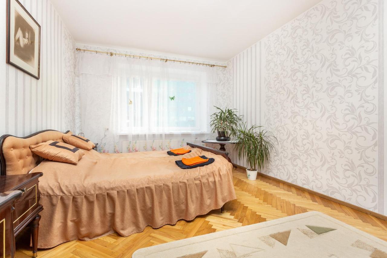 3 Room Central Apartmend 90M2 Parking For One Car Fifth Floor And The Building Does Not Have An Elevator Reval Esterno foto